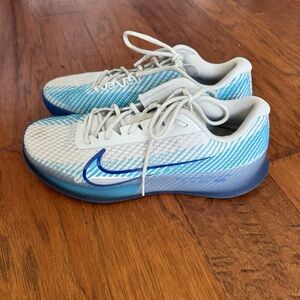 Nike Court Air Zoom Vapor 11 Tennis Shoes Mens 8 DR6966-001 Photon Blue Athletic